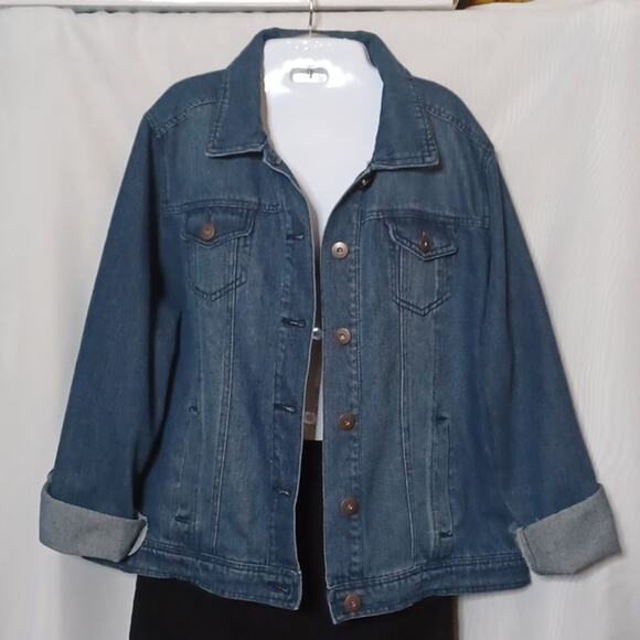 Dollhouse Women's Denim Jeans Jacket. Size 1X - Picture 2 of 15